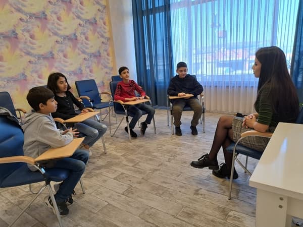  Assosiasiyasının kiçik üzvləri üçün PsyCare mərkəzi tərəfində psixoloji təlimlər tam ödənişsiz davam edir