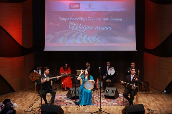Dünya Hemofiliya Gününə həsr olunmuş muğam konsertindən video görüntülər